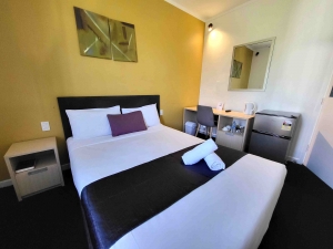 Parnell Pines Hotel