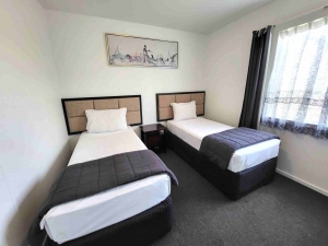 Avondale Motor Inn