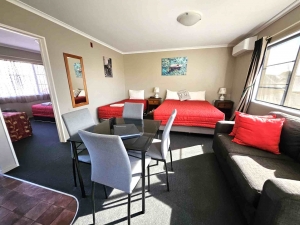 Palm Court Motel
